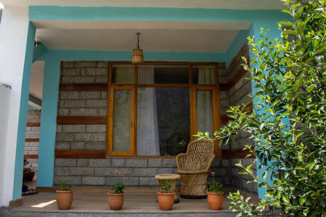 Jal-Vayu Cottages Manāli Exteriör bild