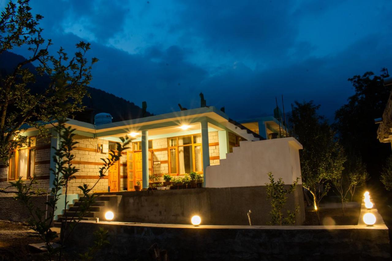 Jal-Vayu Cottages Manāli Exteriör bild