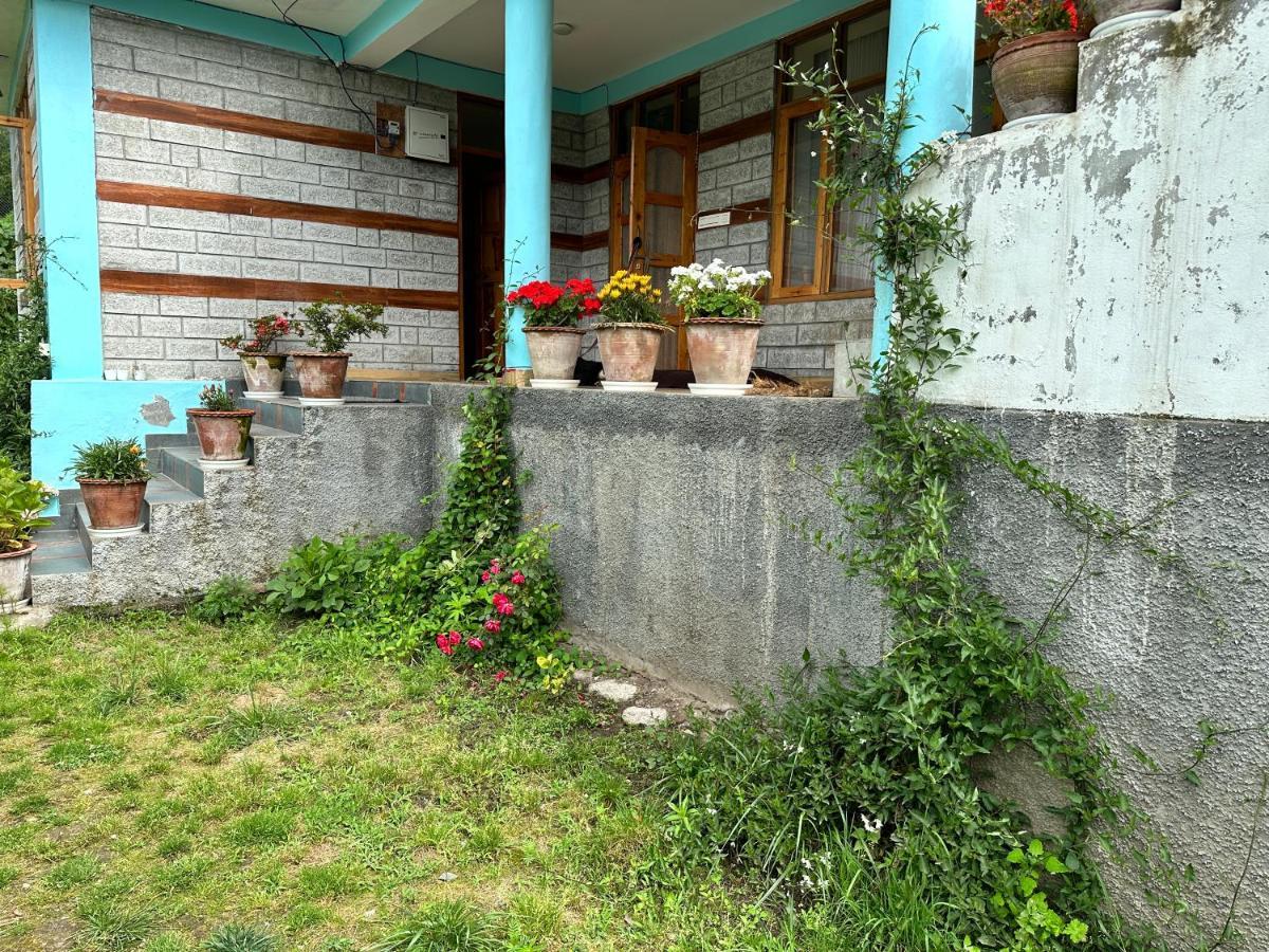 Jal-Vayu Cottages Manāli Exteriör bild
