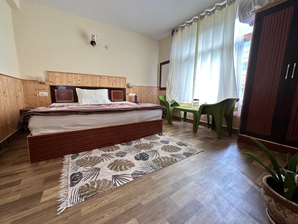 Jal-Vayu Cottages Manāli Exteriör bild